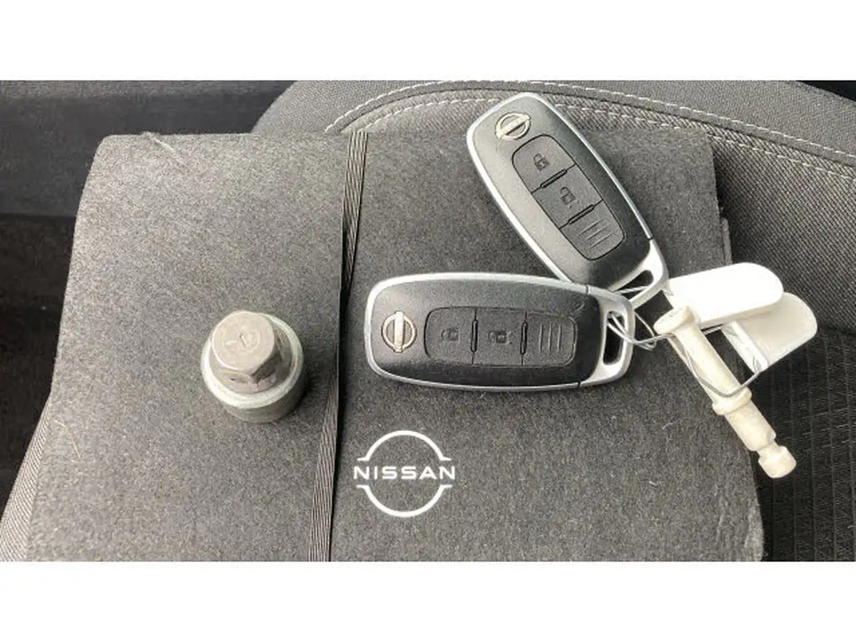 2023-nissan-qashqai-15-kuro-edition-big-27