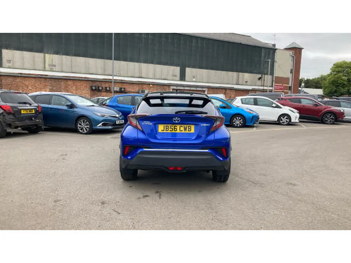 2019-toyota-c-hr-18-vvt-i-dynamic-big-18