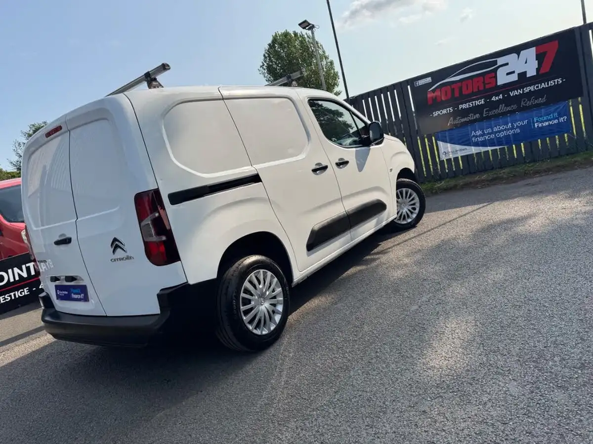 2021-citroen-berlingo-15bluehdi-650-enterprise-ss-big-38