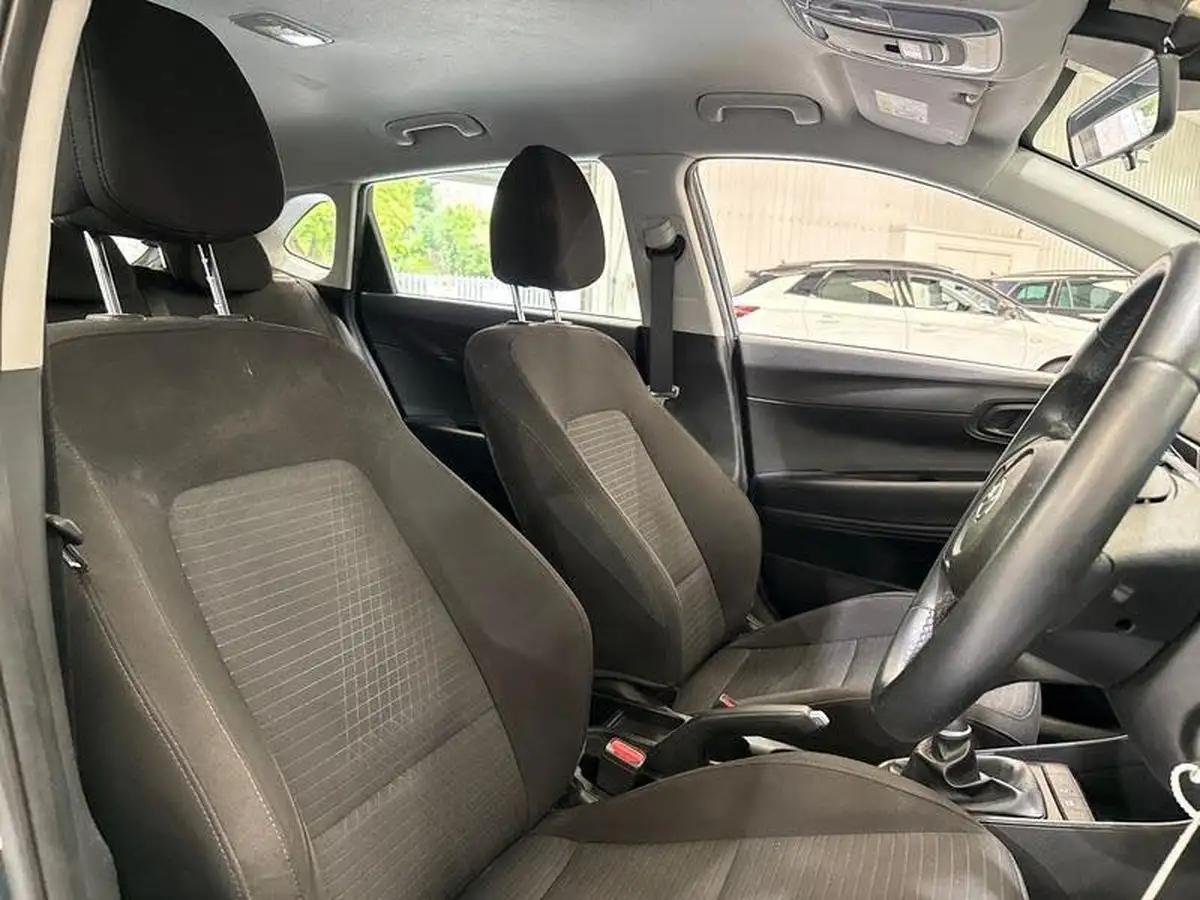 2022-hyundai-i20-10-t-gdi-se-connect-eclutch-imt-big-15