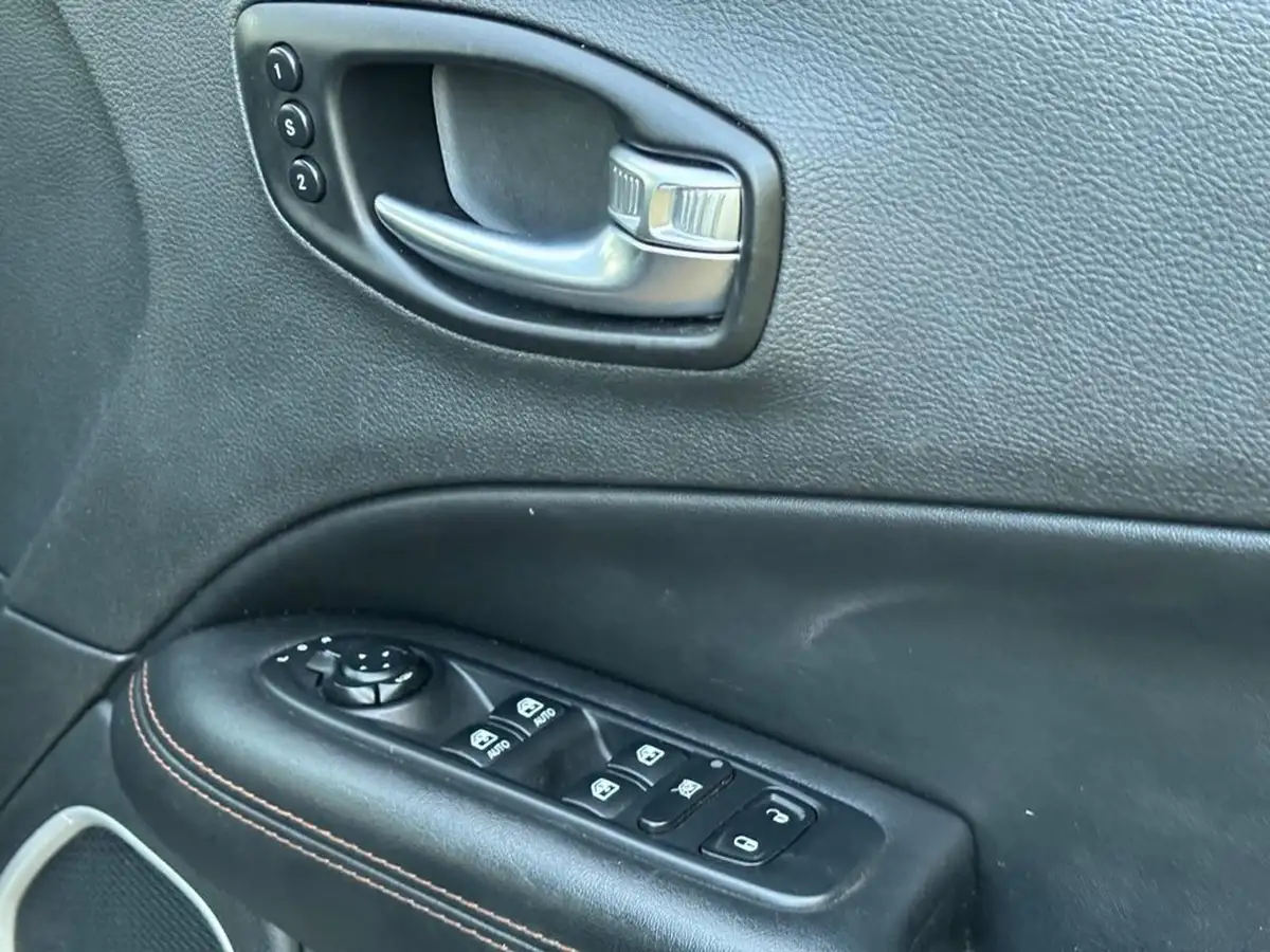 2020-jeep-compass-14-multiair-ii-limited-168bhp-4x4-auto-big-33