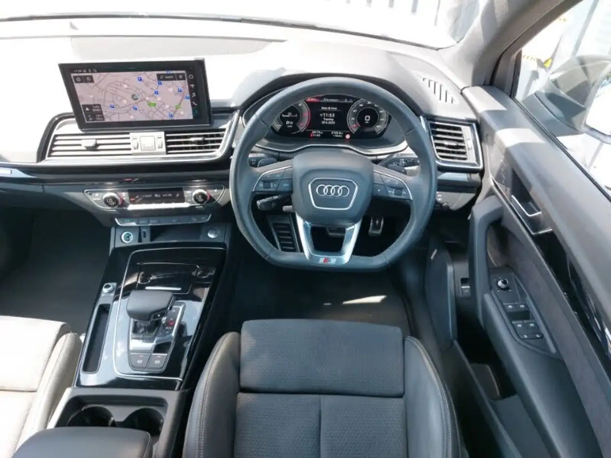 2024-audi-q5-20-tdi-s-line-big-6