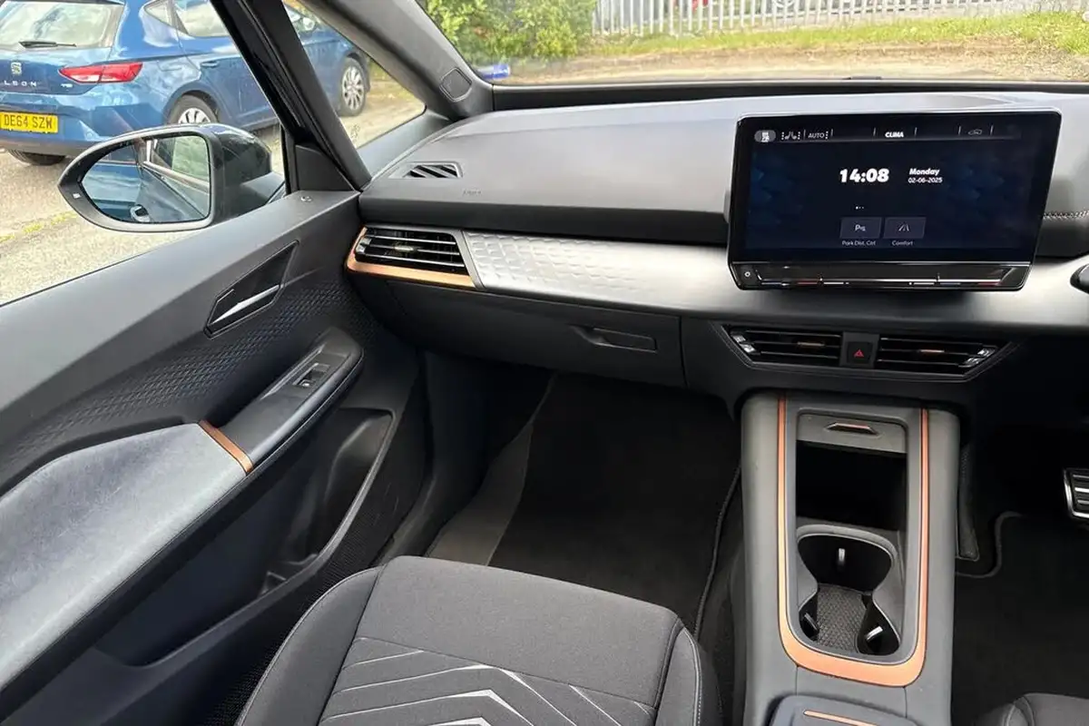 2024-cupra-born-e-v2-230ps-58kwh-e-boost-big-18