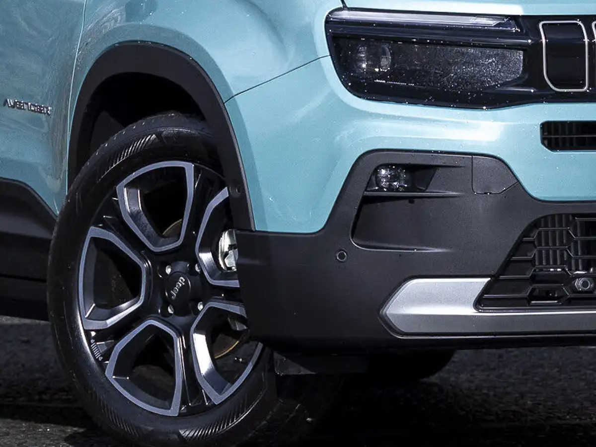 2025-jeep-avenger-12-gse-summit-e-hybrid-48v-auto-big-19