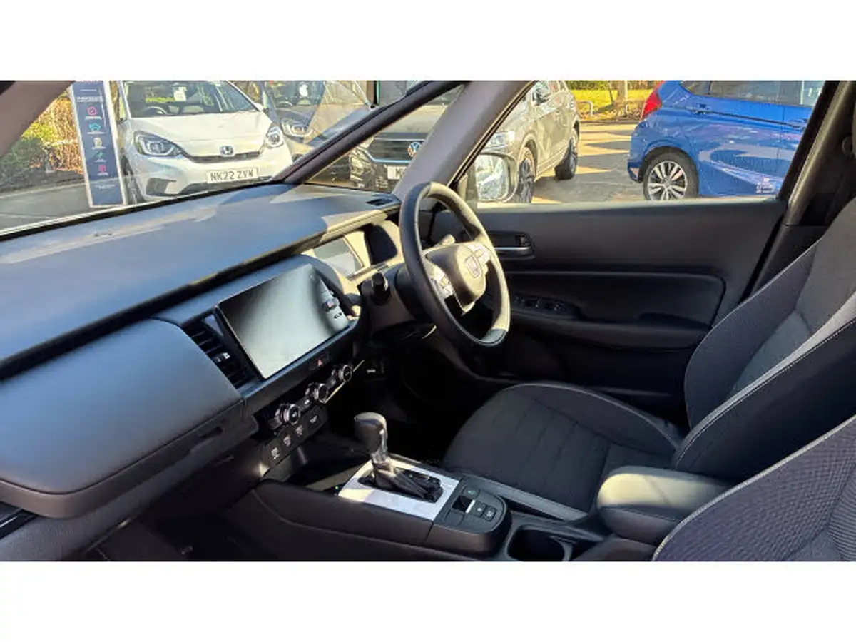 2025-honda-jazz-15-i-mmd-crosstar-advance-big-1