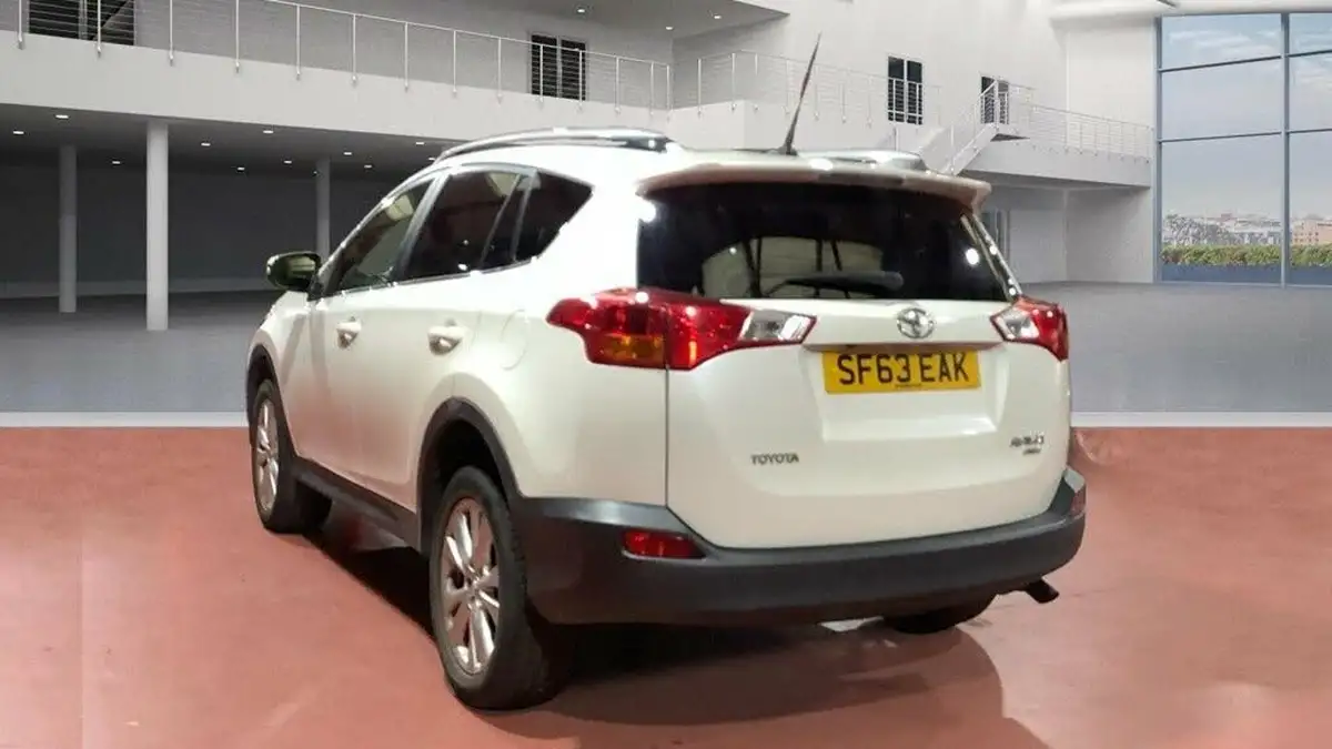 2013-toyota-rav4-22td-invincible-22d-cat-auto-big-6