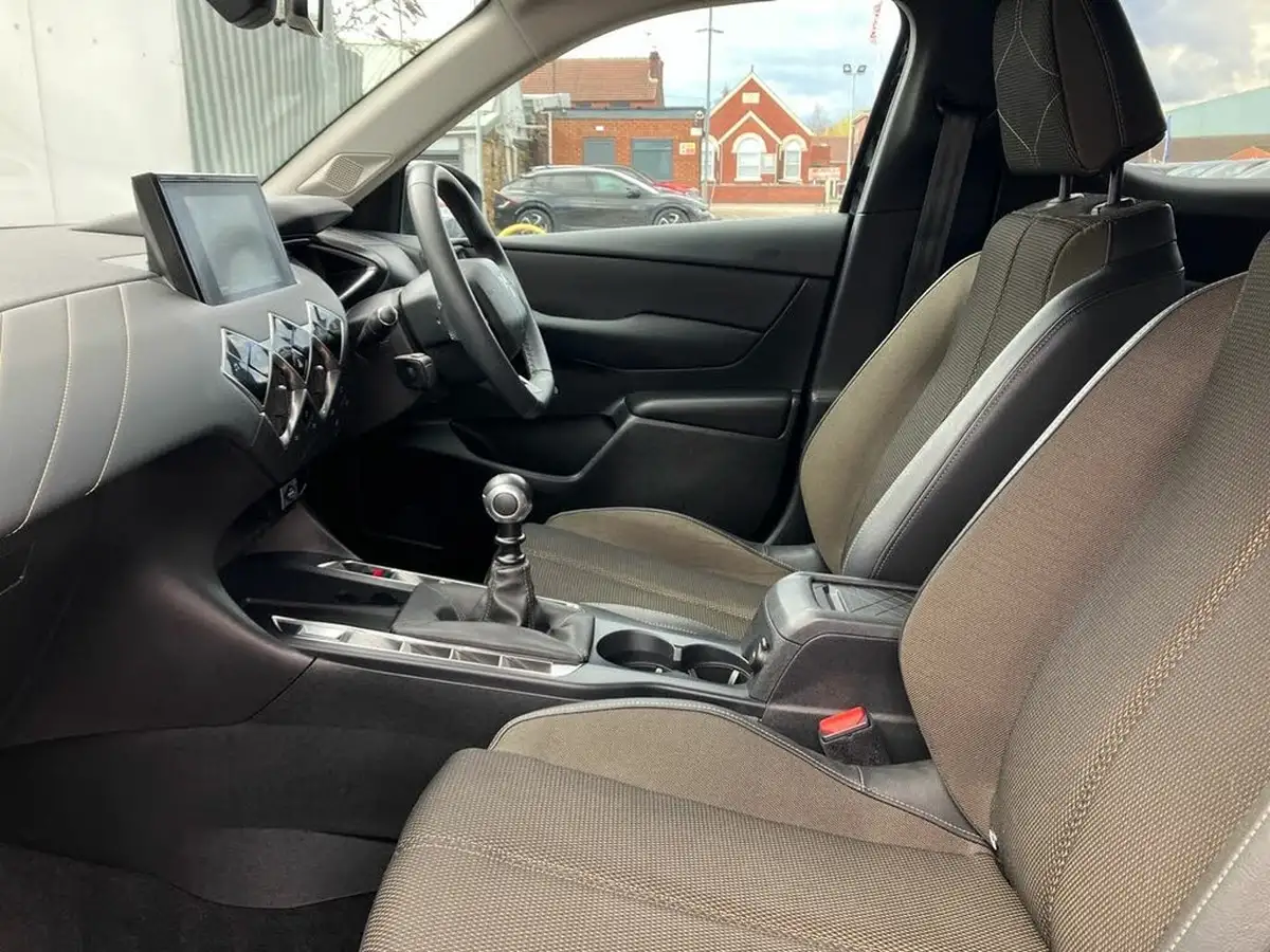 2022-ds-ds-3-crossback-12-puretech-bastille-100ps-big-29
