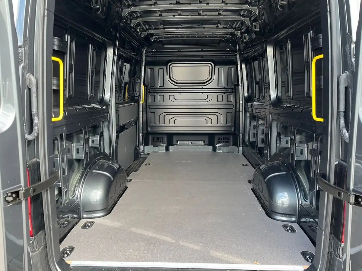 2025-volkswagen-crafter-20tdi-cr35-mwb-commerce-plus-140pseu6d-big-10