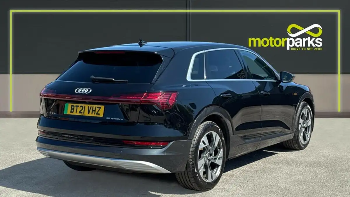 2021-audi-e-tron-55e-sport-station-wagon-big-2