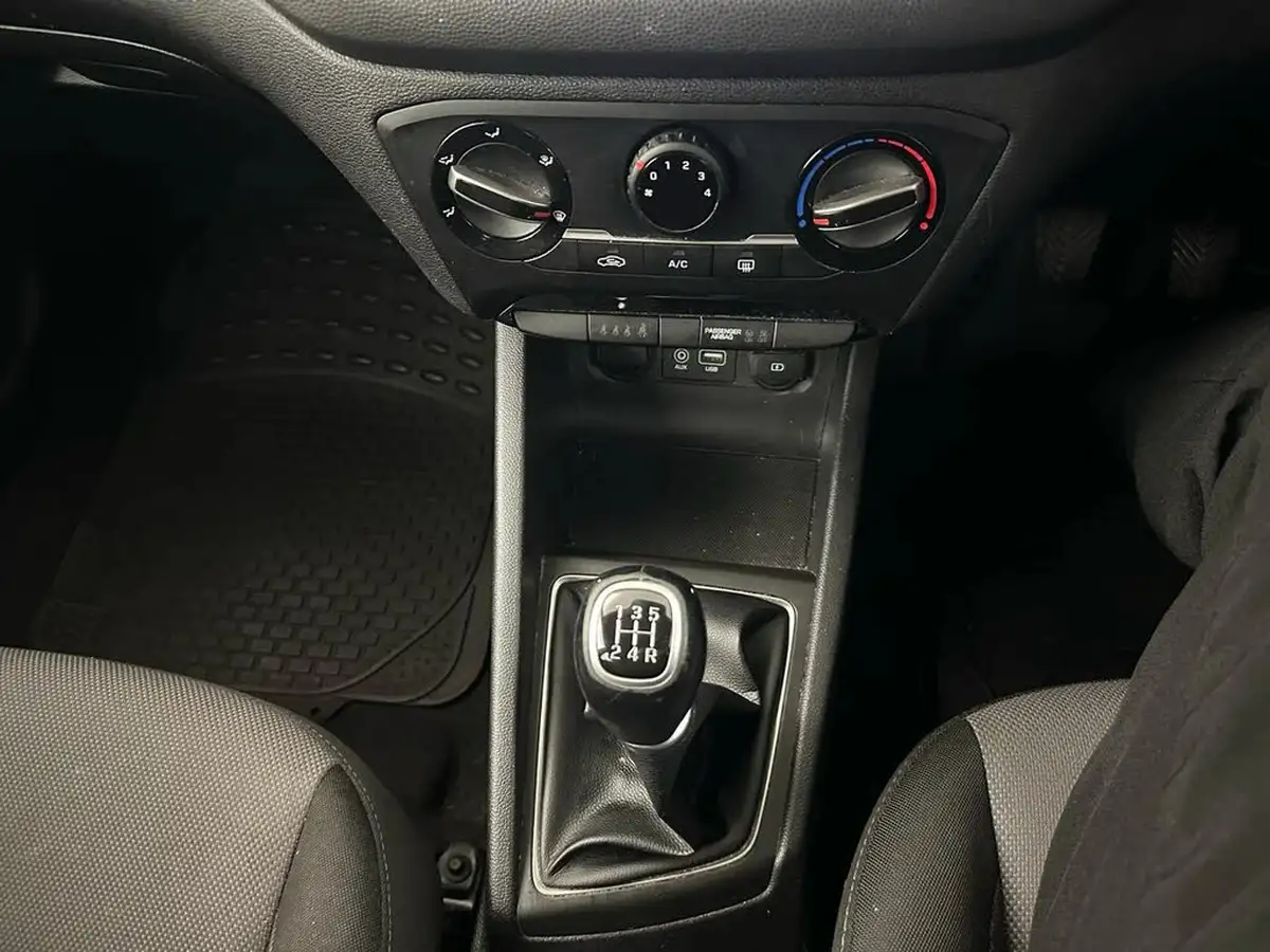 2019-hyundai-i20-12-se-mpi-hatchback-5d-big-27