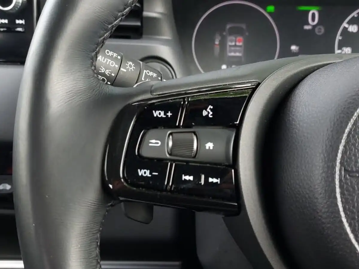 2022-honda-hr-v-15-i-mmd-advance-big-16
