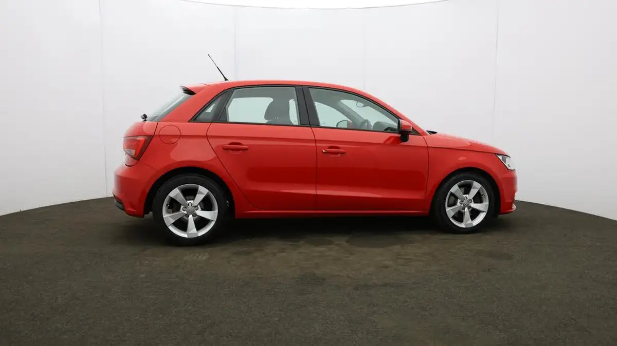 2017-audi-a1-16tdi-sport-nav-sportback-5d-big-55