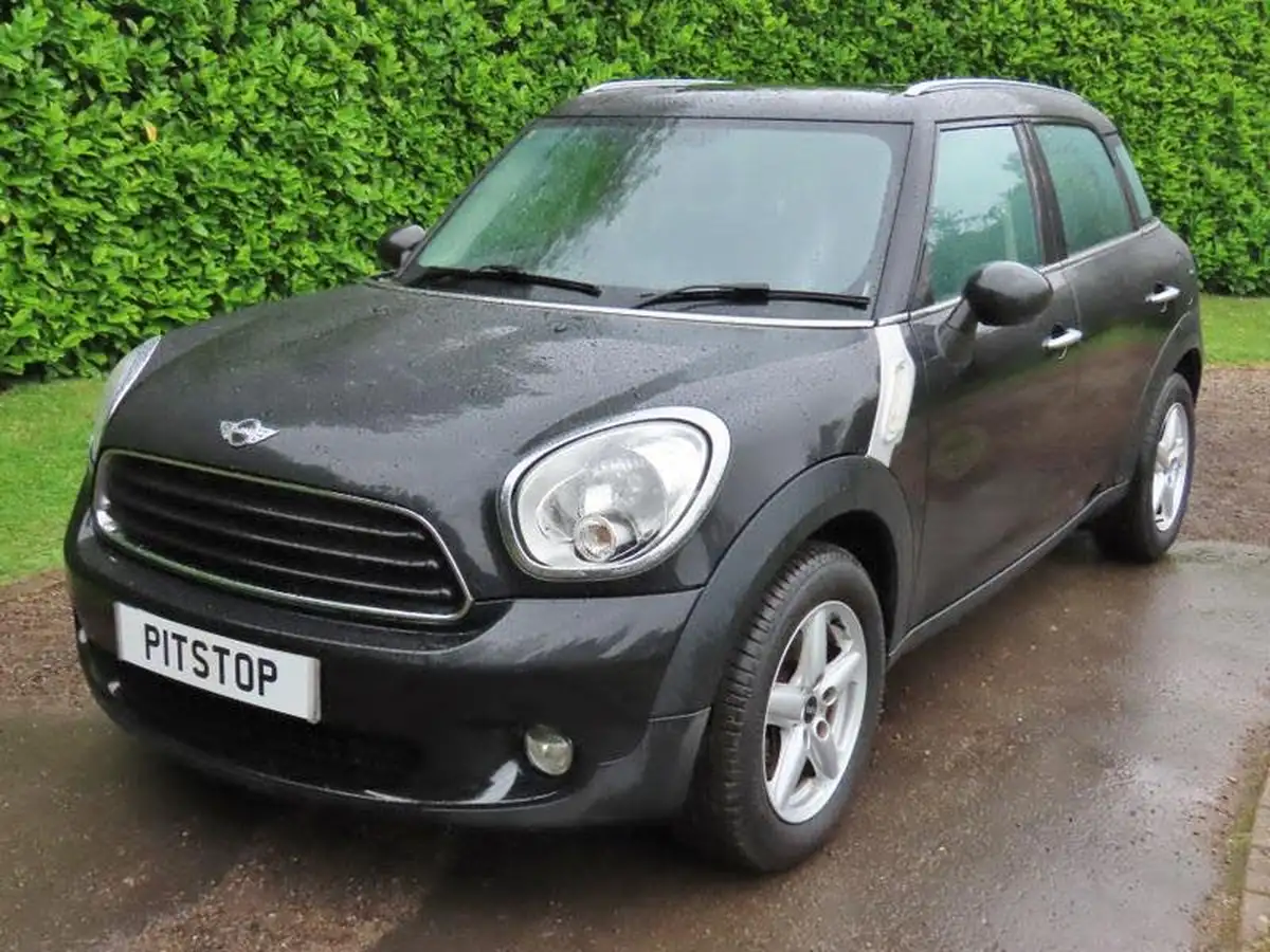2012-mini-countryman-16-one-98bhp-big-18
