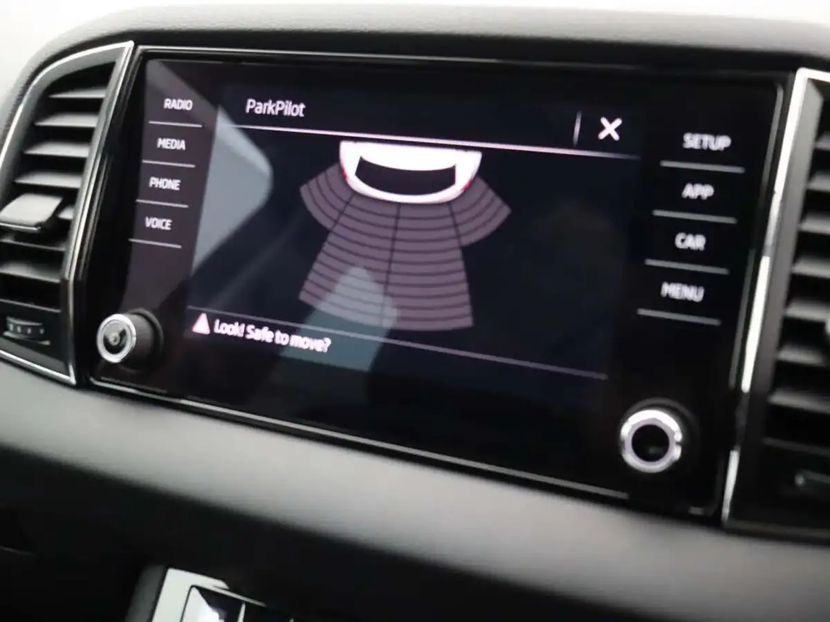 2019-skoda-karoq-15-tsi-se-big-20
