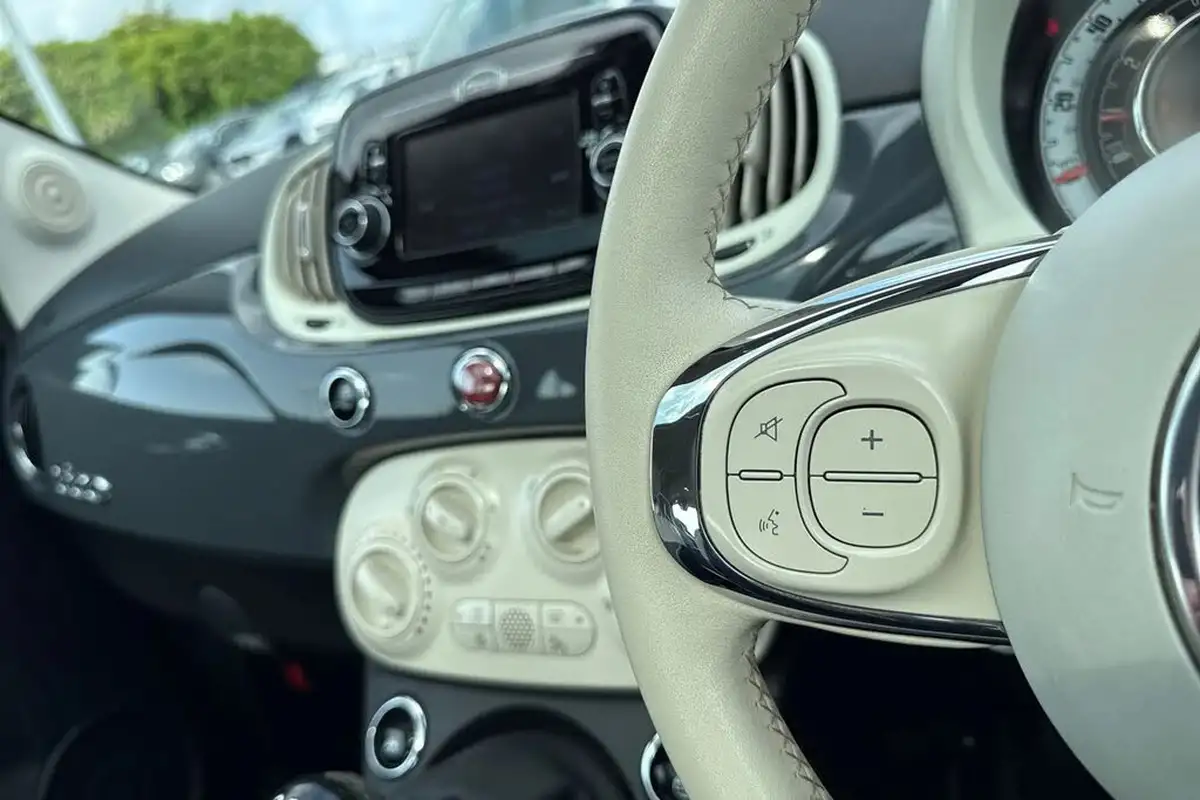 2018-fiat-500-12-lounge-big-33