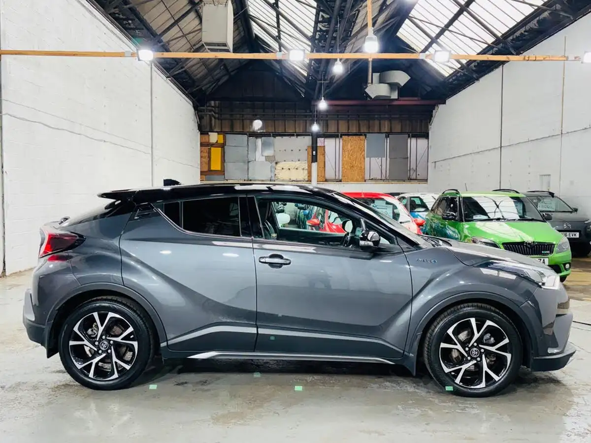 2017-toyota-c-hr-18-vvt-i-dynamic-big-7