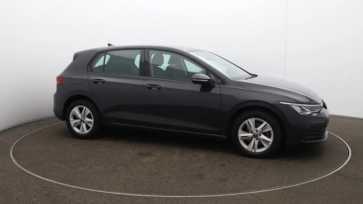 2022-volkswagen-golf-15-tsi-life-130ps-hatchback-big-45