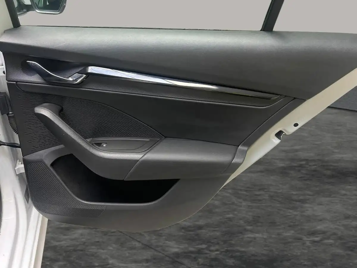 2021-skoda-octavia-14-tsi-se-technology-estate-big-35
