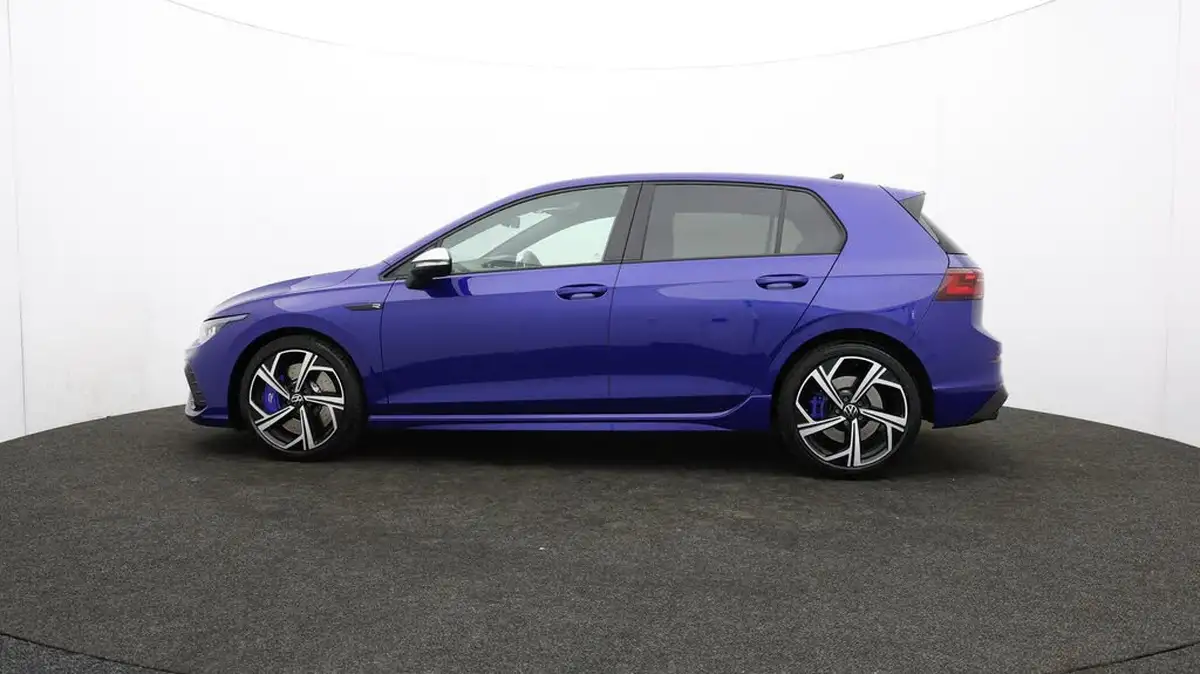 2023-volkswagen-golf-20-tsi-r-320ps-hatchback-big-72