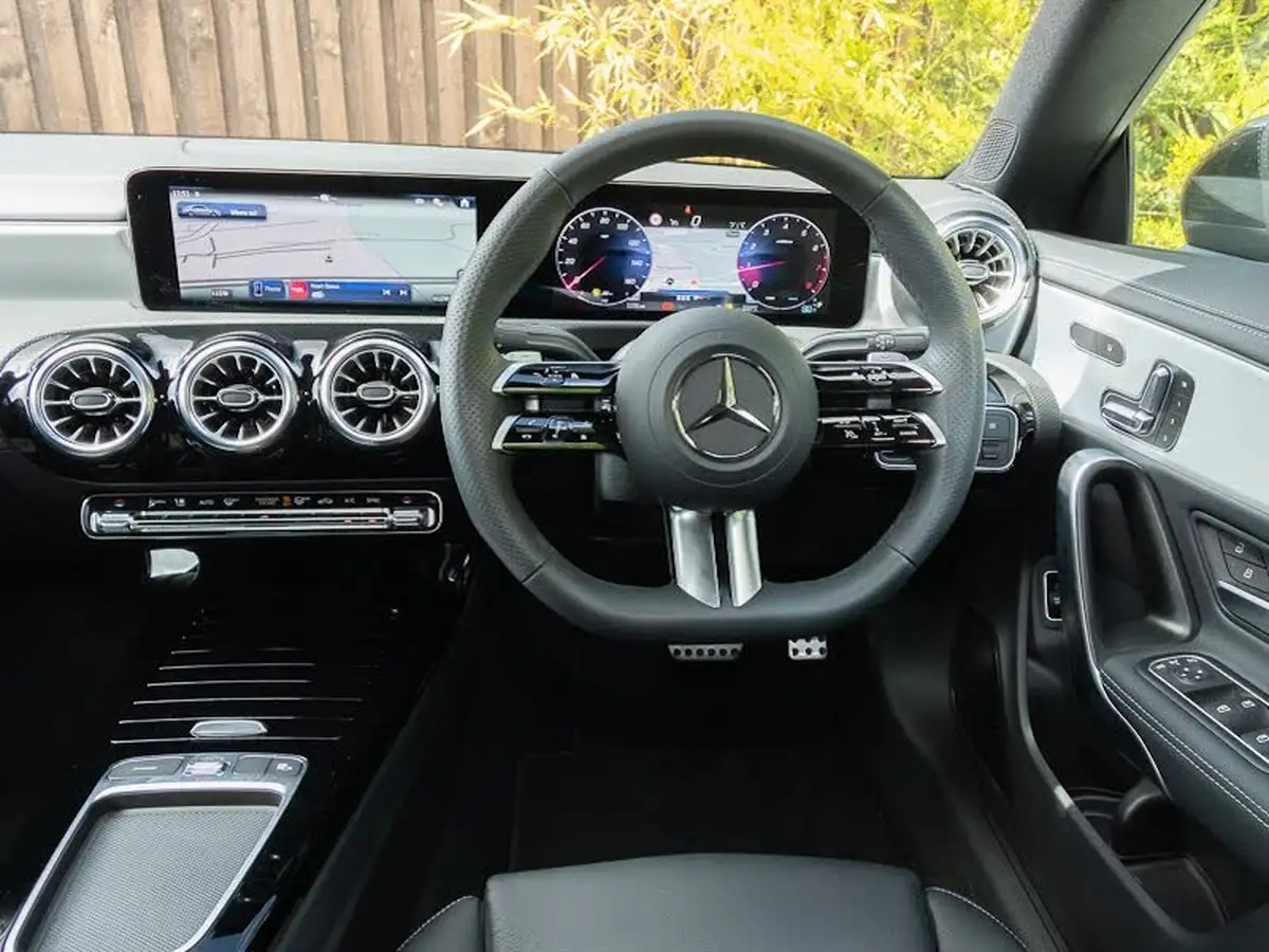 2024-mercedes-benz-cla-13-cla-200-amg-line-premium-plus-coupe-4d-big-6