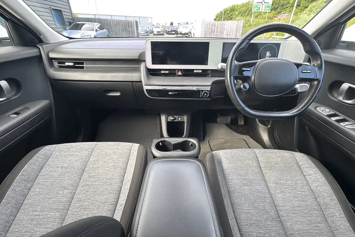 2022-hyundai-ioniq-5-e-premium-217ps-73kwh-rwd-big-8