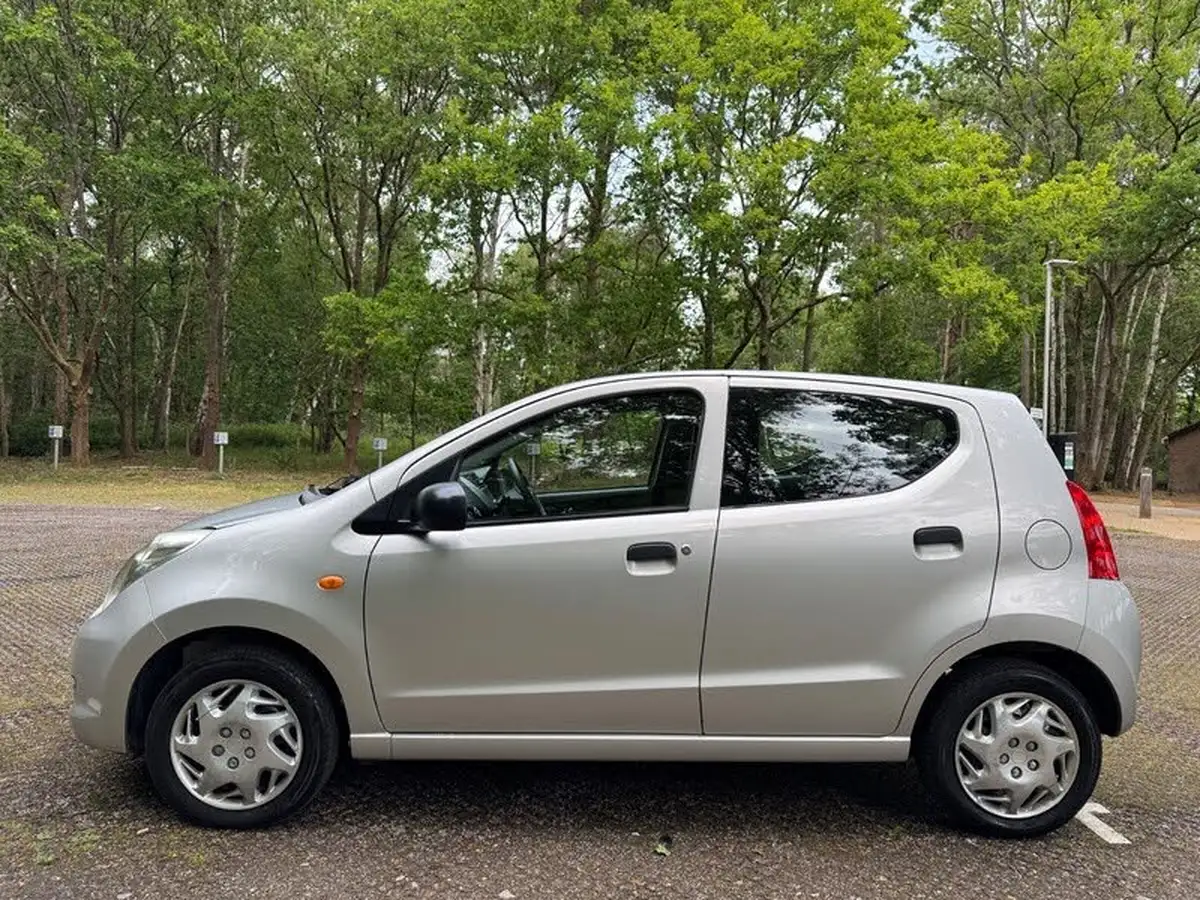 2014-suzuki-alto-10-sz-big-5