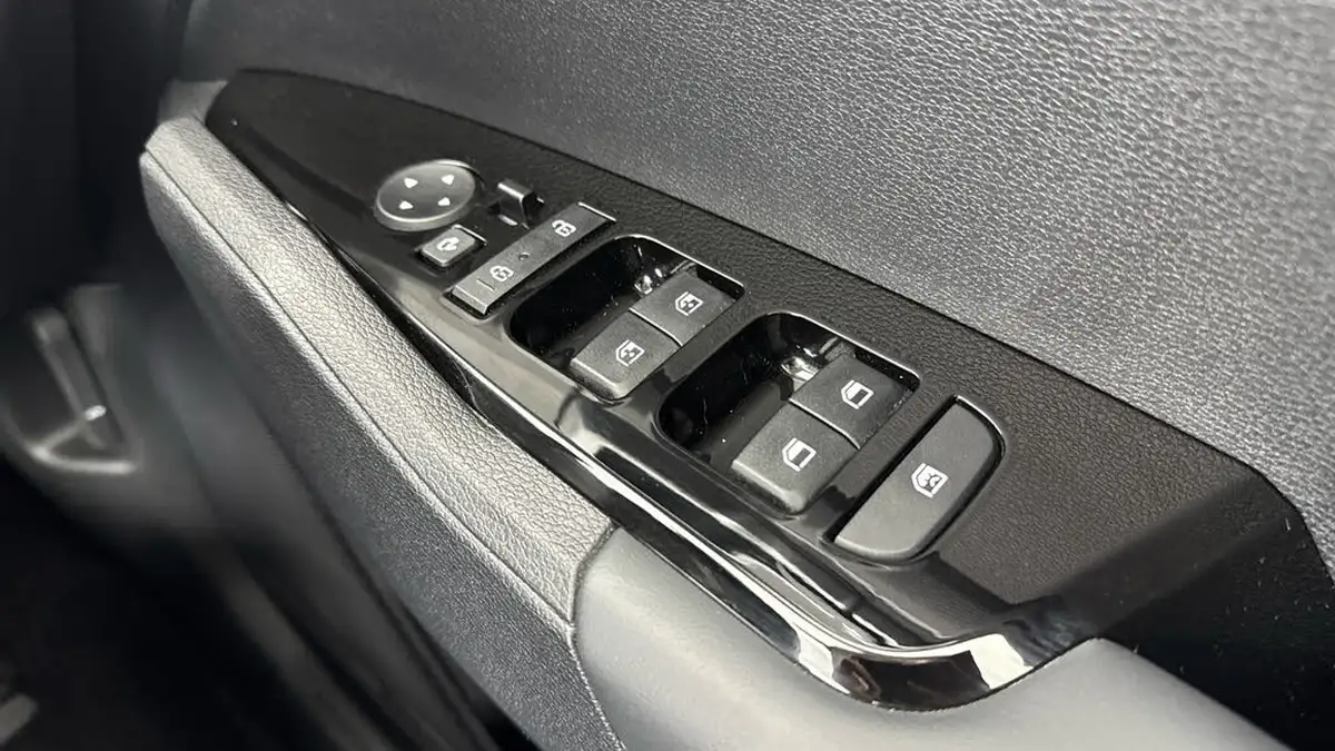2023-kia-sportage-16-t-gdi-3-261bhp-awd-phev-auto-big-23