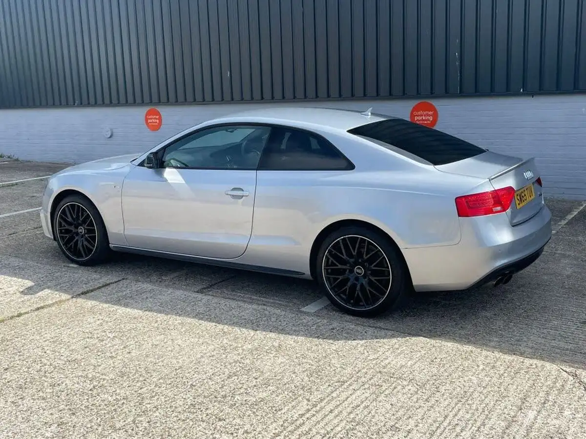 2015-audi-a5-20-tfsi-quattro-black-edition-plus-coupe-2d-big-75
