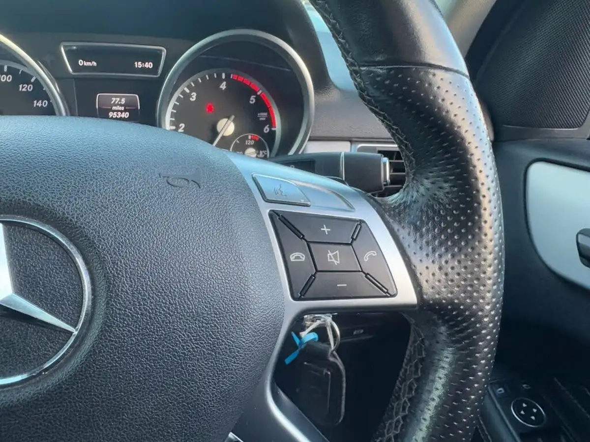2013-mercedes-benz-m-class-21cdi-ml250-bluetec-amg-sport-big-17