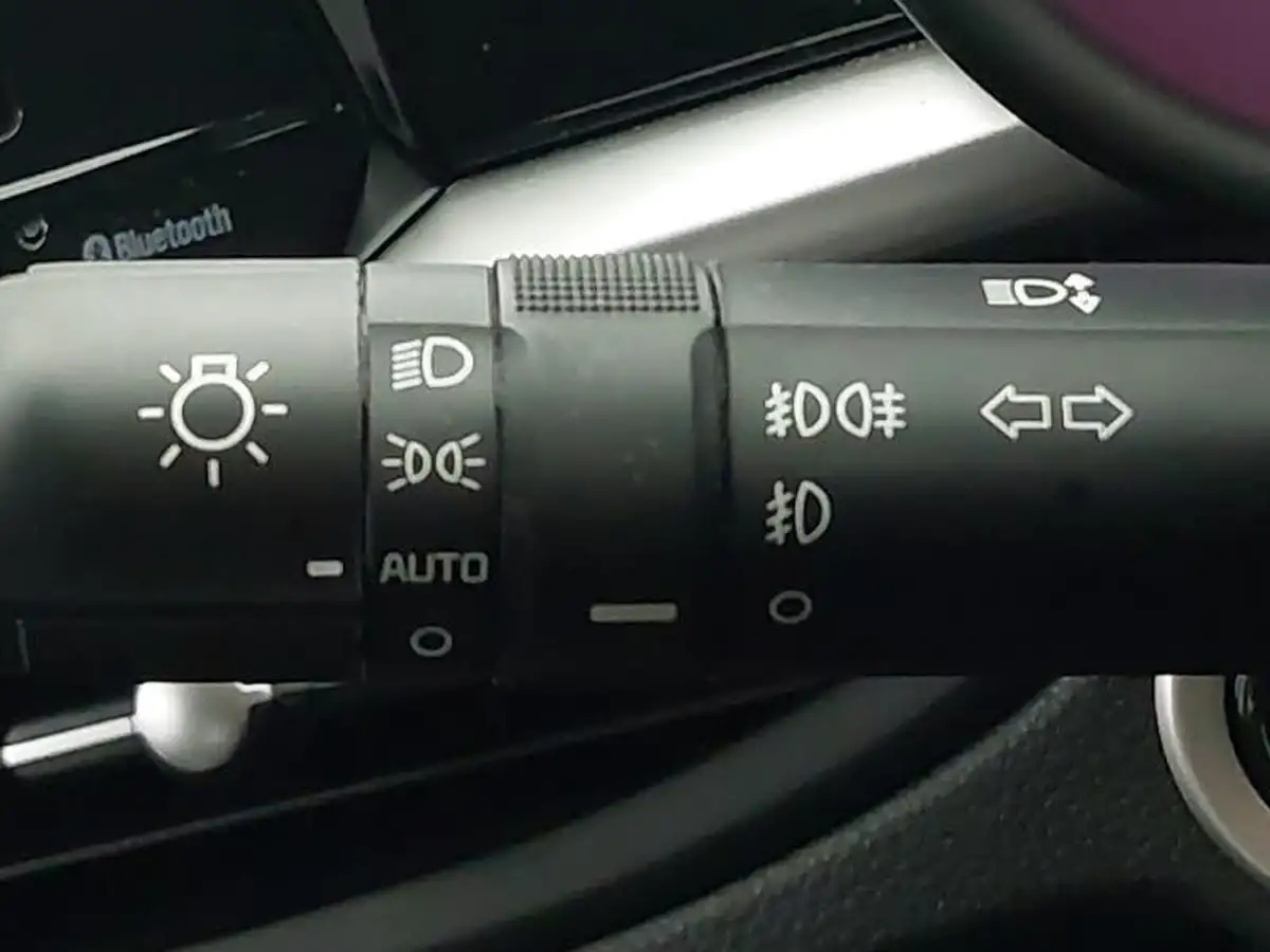 2022-kia-picanto-10-x-line-s-auto-seq-big-17
