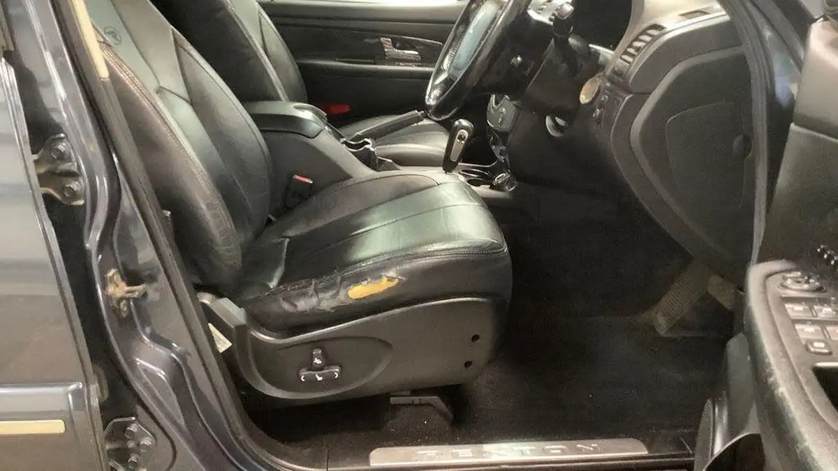 2009-kgm-ssangyong-rexton-27td-spr-270-7st-t-tronic-big-12