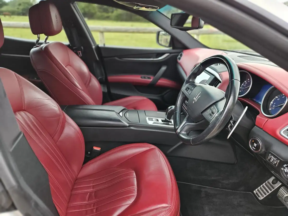 2015-maserati-ghibli-30-big-16