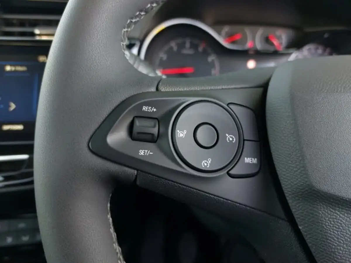 2024-vauxhall-corsa-12i-design-big-16