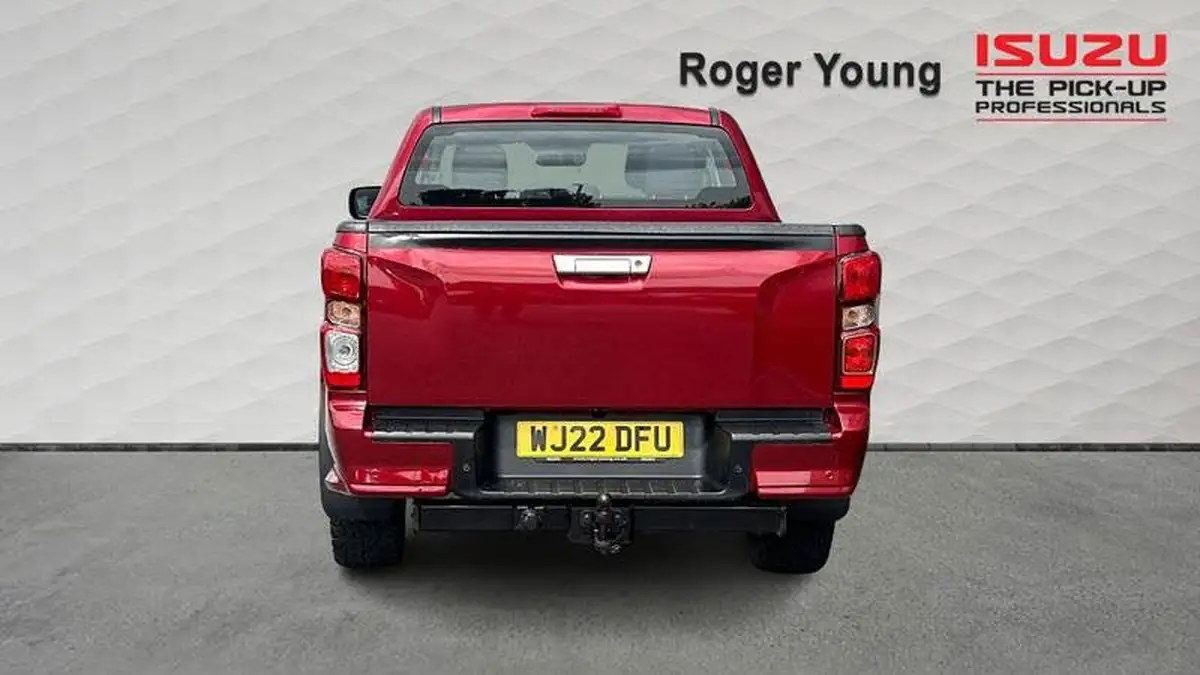 2022-isuzu-d-max-19td-dl20-double-pick-up-big-5