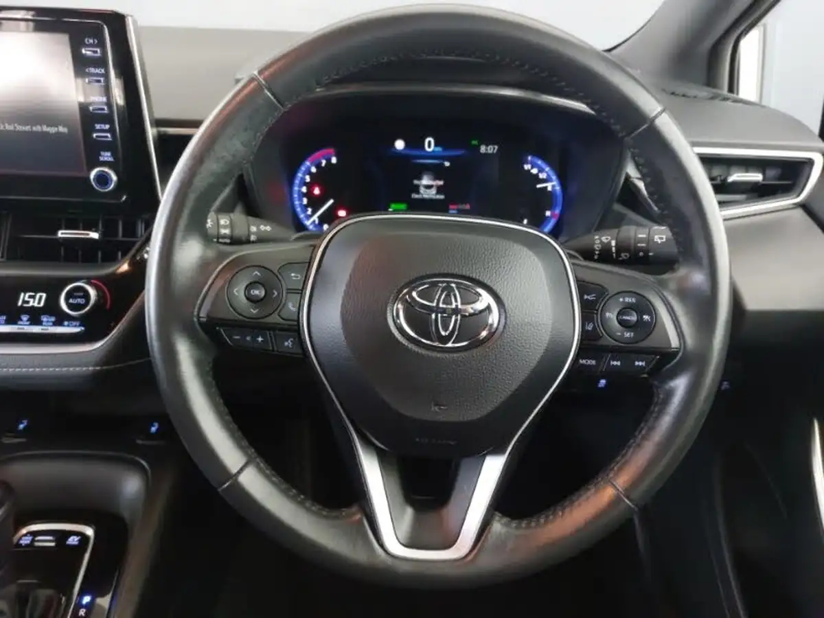 2022-toyota-corolla-20-vvt-i-icon-193bhp-hatchback-big-10