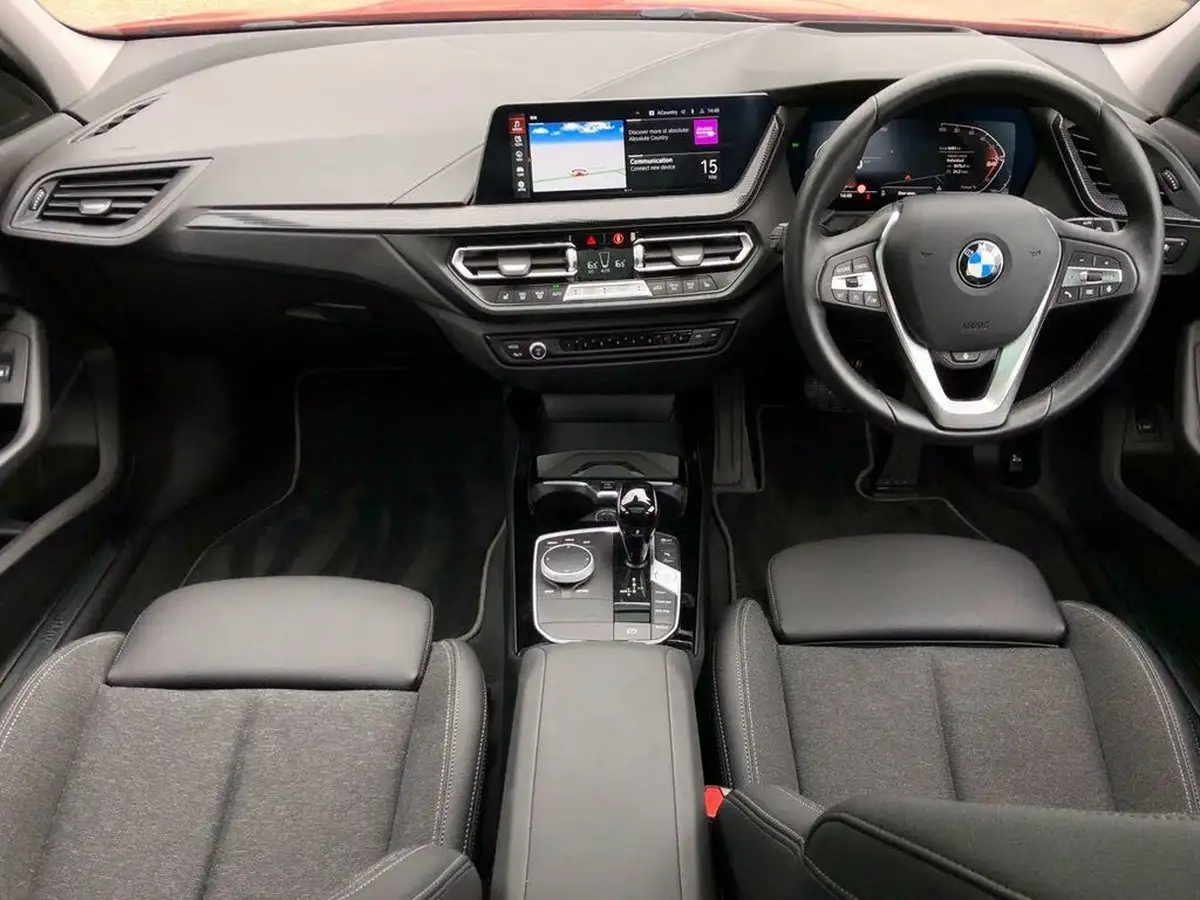 2023-bmw-1-series-15-118i-sport-dct-big-9