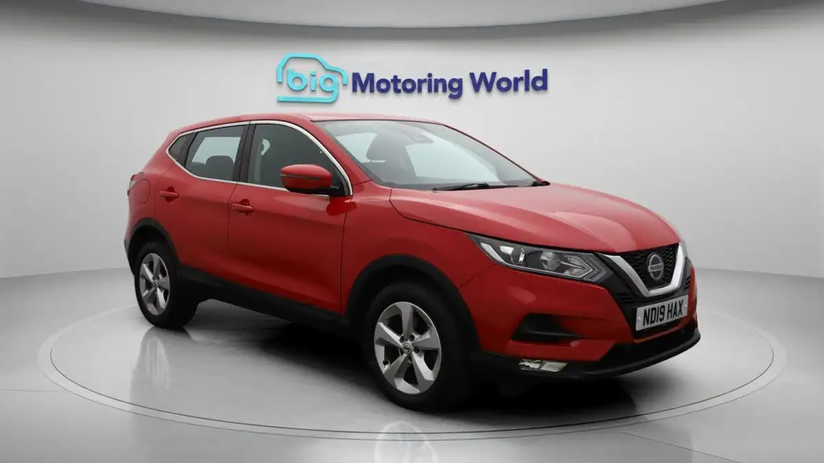 2019-nissan-qashqai-15dci-acenta-premium-heat-pack-big-1