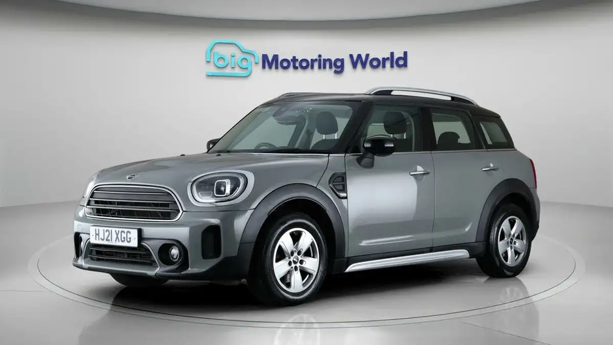 2021-mini-countryman-15-cooper-classic-big-2