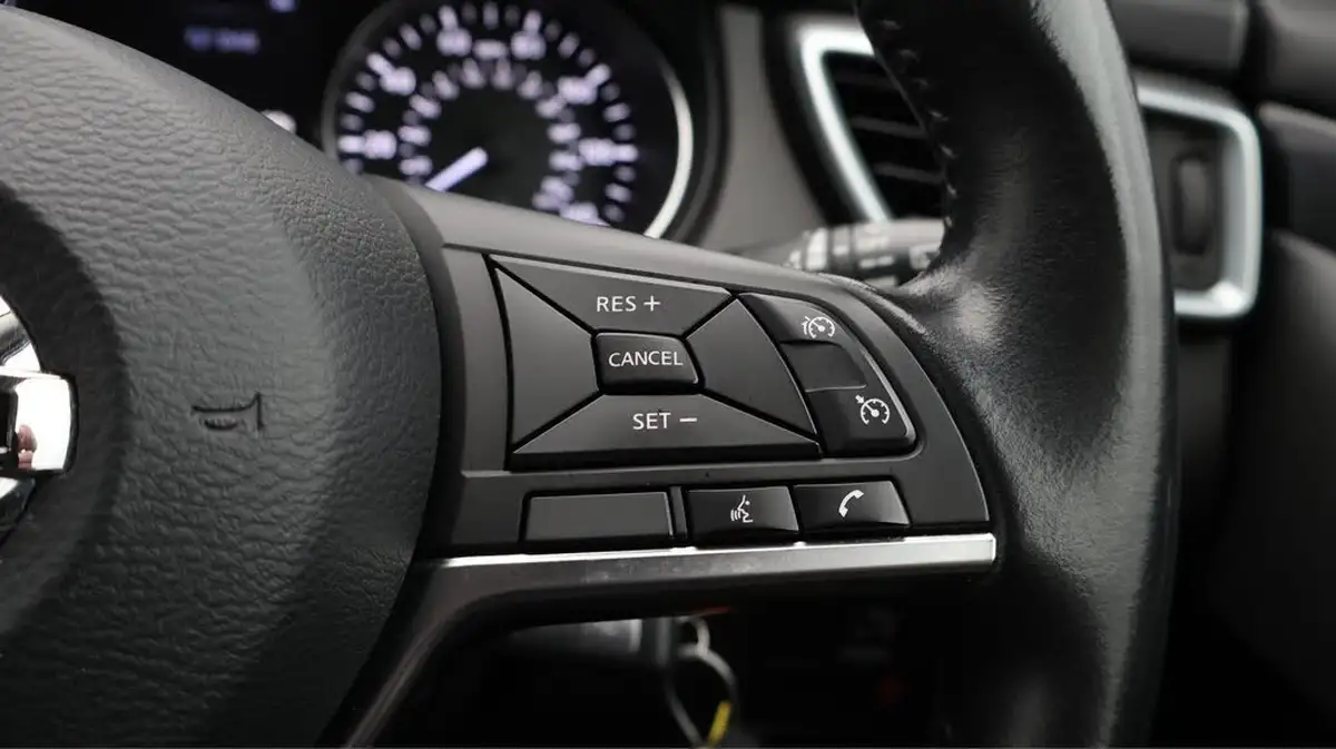 2019-nissan-qashqai-15dci-acenta-premium-heat-pack-big-25