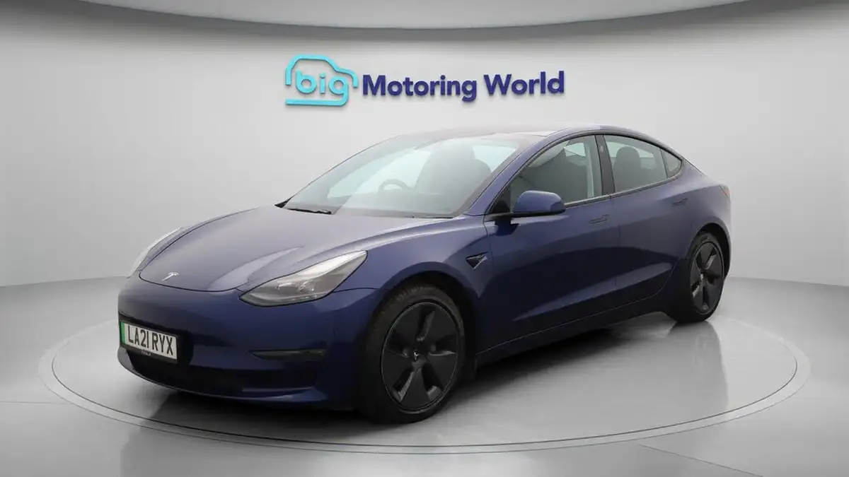 2021-tesla-model-3-e-long-range-4x4-big-3