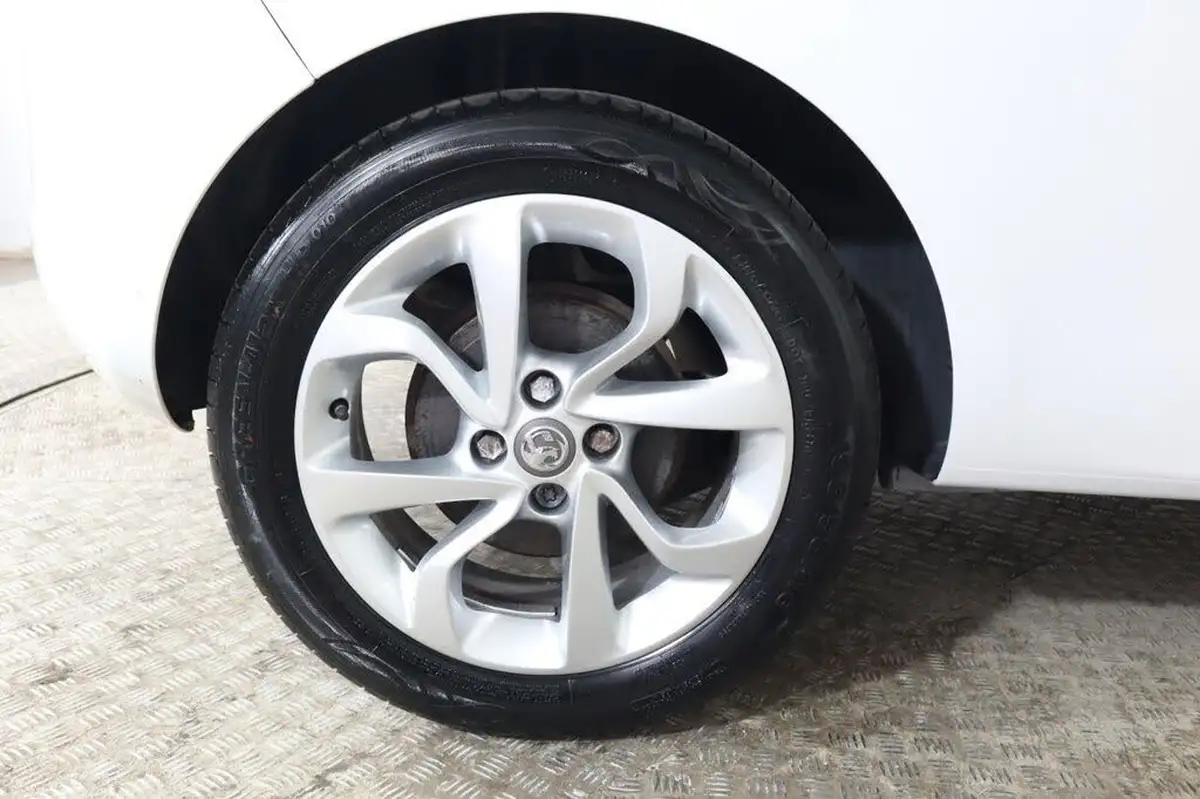 2016-vauxhall-corsa-14i-sri-75ps-ecoflex-3d-1398cc-big-11