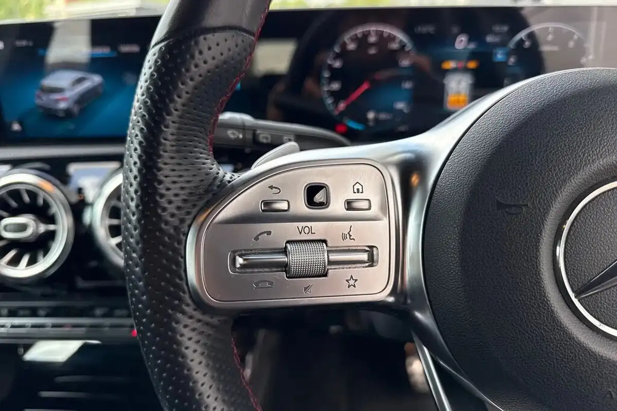 2019-mercedes-benz-a-class-13-a200-amg-line-premium-hatchback-5d-7g-dct-big-54