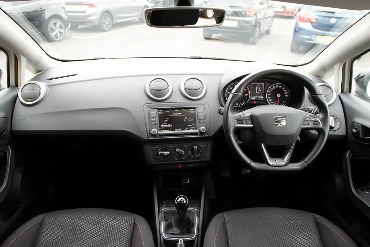 2017-seat-ibiza-12-tsi-fr-technology-110ps-hatchback-5d-big-2