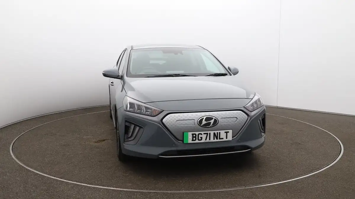 2021-hyundai-ioniq-e-premium-electric-100kw-big-35