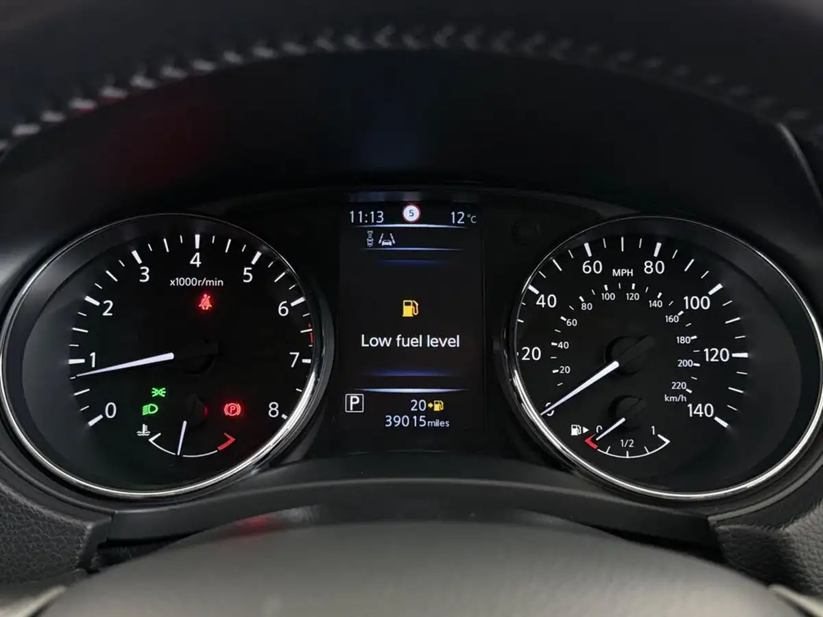 2016-nissan-qashqai-12-dig-t-n-connecta-xtronic-cvt-big-22