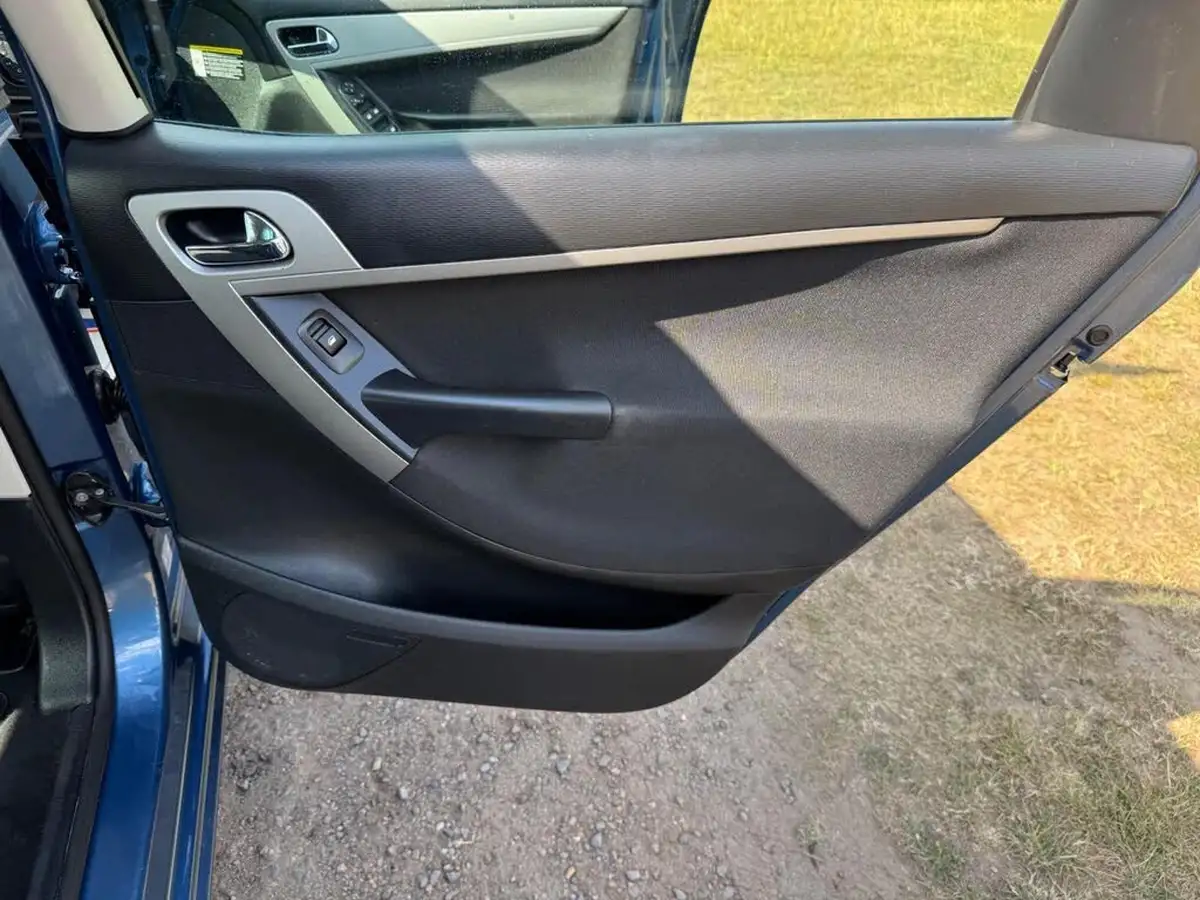 2012-citroen-c4-picasso-16e-hdi-edition-big-29