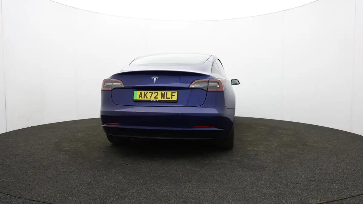 2022-tesla-model-3-e-rwd-big-57