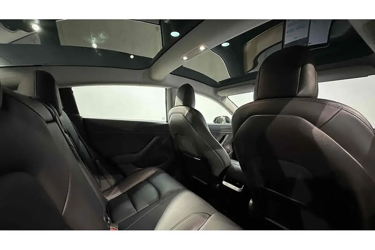 2020-tesla-model-3-e-long-range-big-29