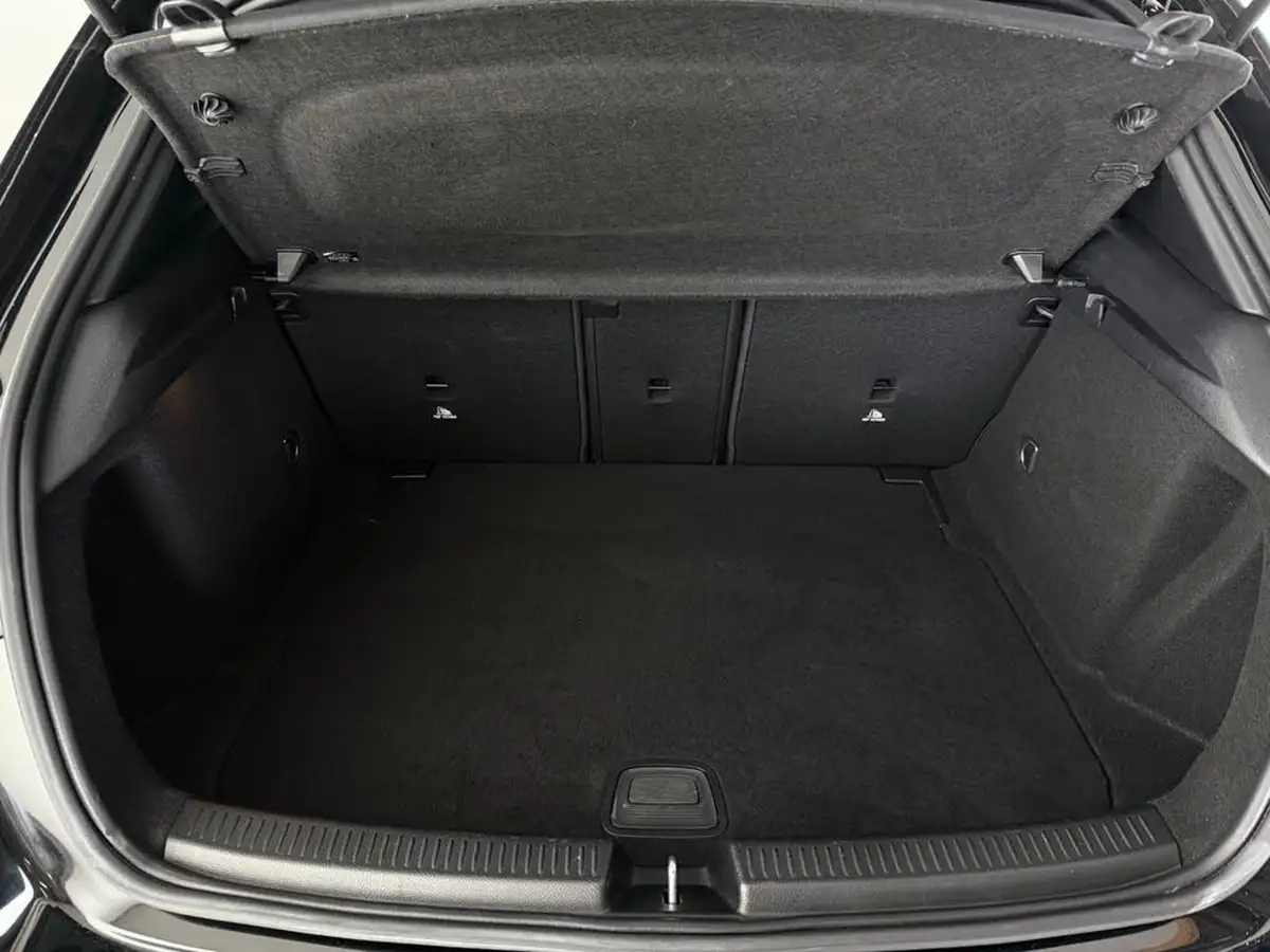 2019-mercedes-benz-a-class-15d-a180d-amg-line-executive-hatchback-5d-7g-dct-big-9