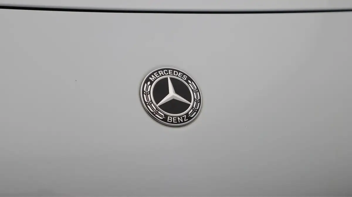 2019-mercedes-benz-a-class-13-a200-amg-line-premium-hatchback-5d-big-21
